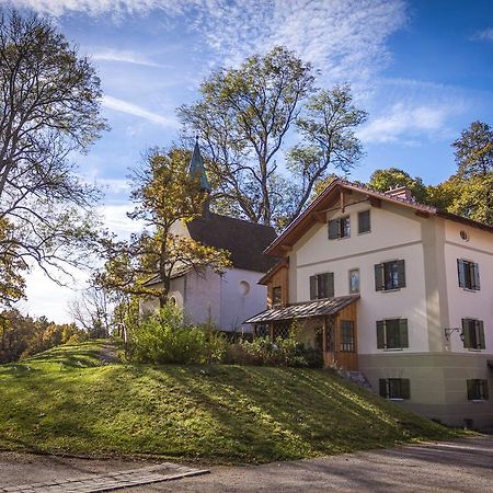 Wald Apartments Bei Schlossgaststaette Hohenberg - Seeshaupt, Suedlicher Stanberger See, Kostenfrei Parken, Ladestation Fuer Auto Und Fahrad, Wlan, Natur Pur Exterior foto